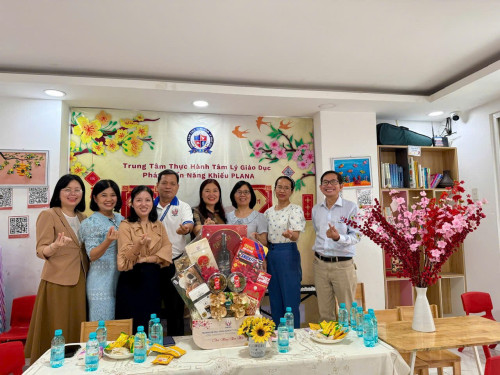 [KỶ NIỆM] BUỔI GHÉ THĂM, CHÚC TẾT TỪ VIỆN SƯ PHẠM KỸ THUẬT (HCMUTE)